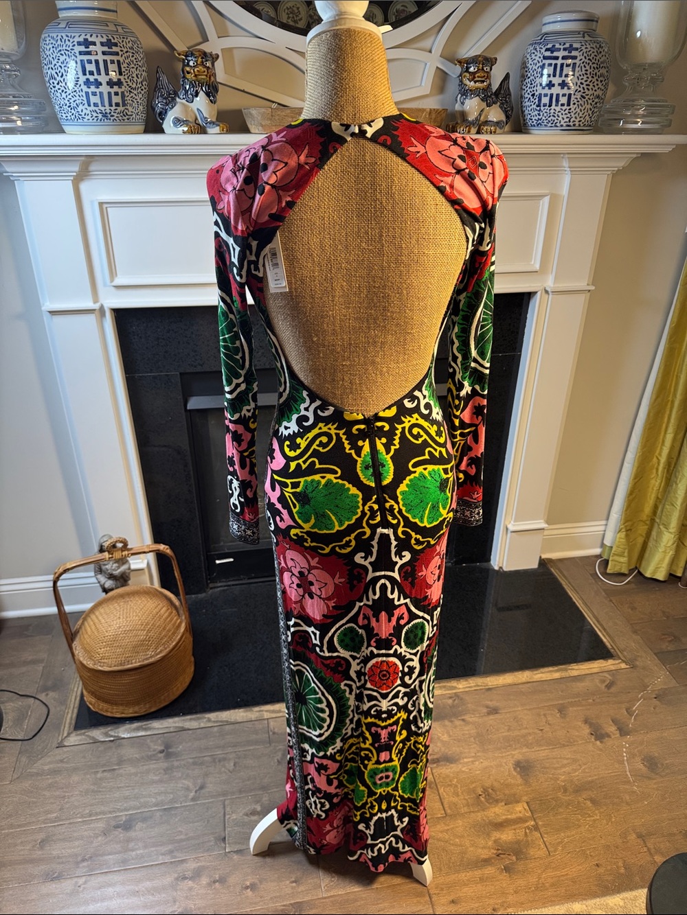Alice + Olivia Delora open back printed jersey maxi dress - Picture 2 of 3